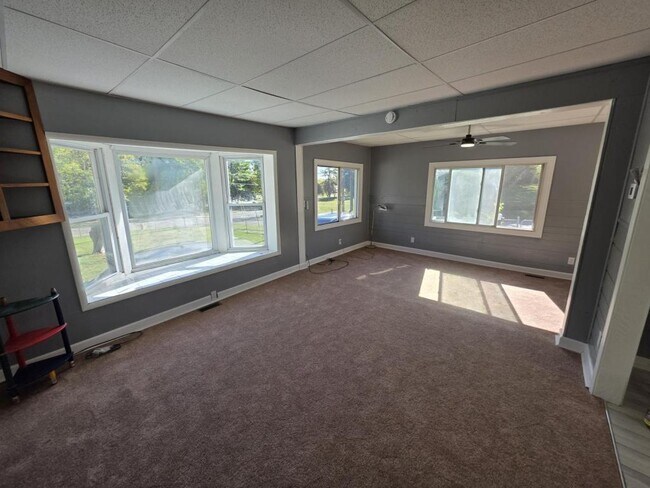 Foto del edificio - 111 Oakhill St