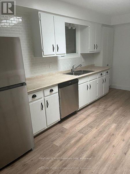 Building Photo - 62 Wexford Ave