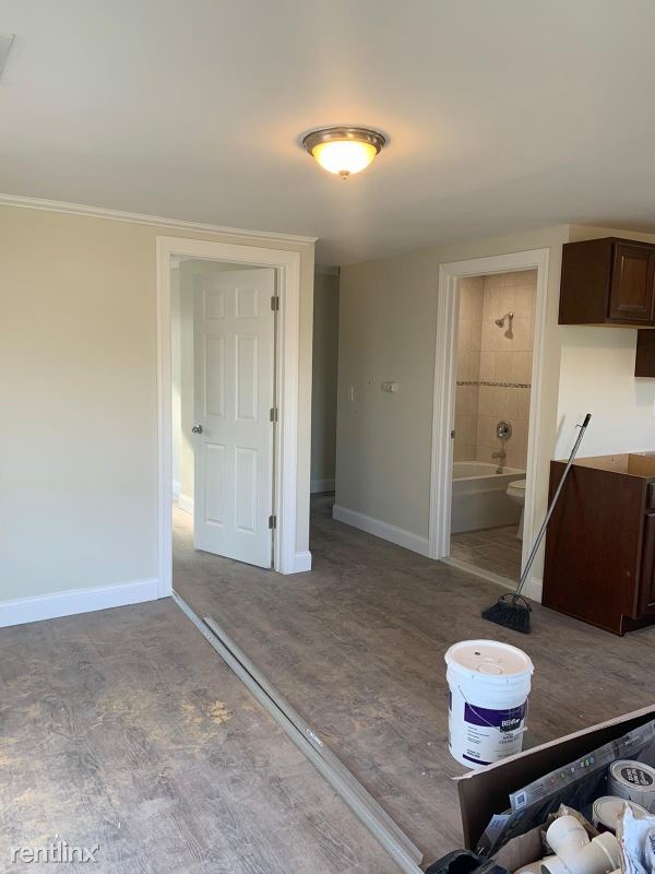 Building Photo - 2 br, 1 bath House - 908 6th Ave