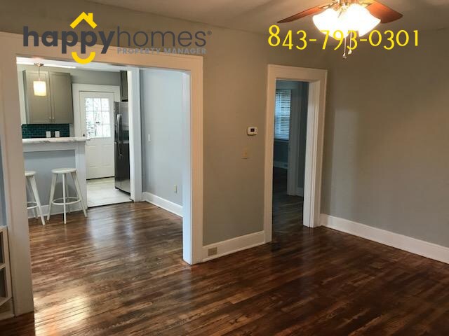 Foto del edificio - 2143 Medway Rd