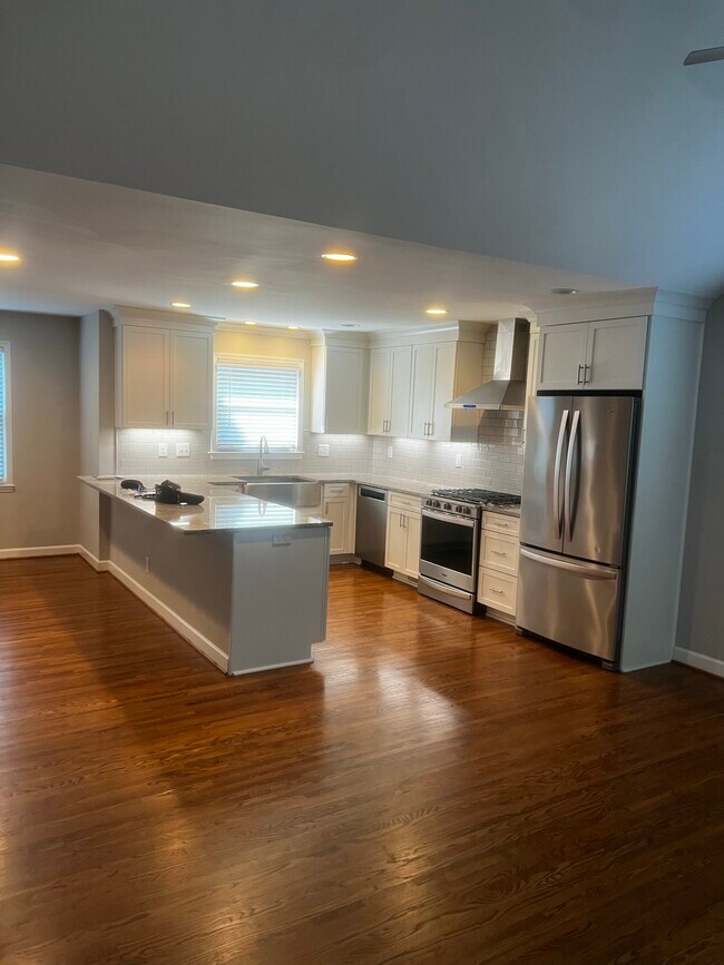 Foto del edificio - 5423 Londonderry Rd