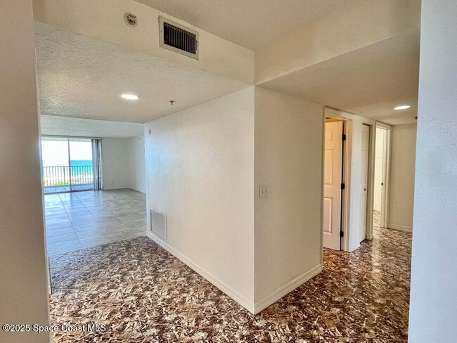 Building Photo - 3740 Ocean Beach Blvd