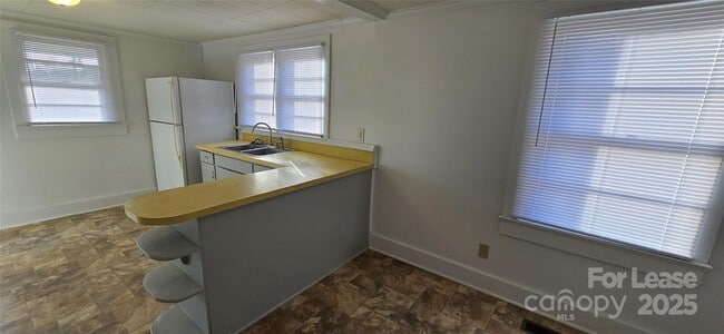 Building Photo - 1511 Fred Watson Pl