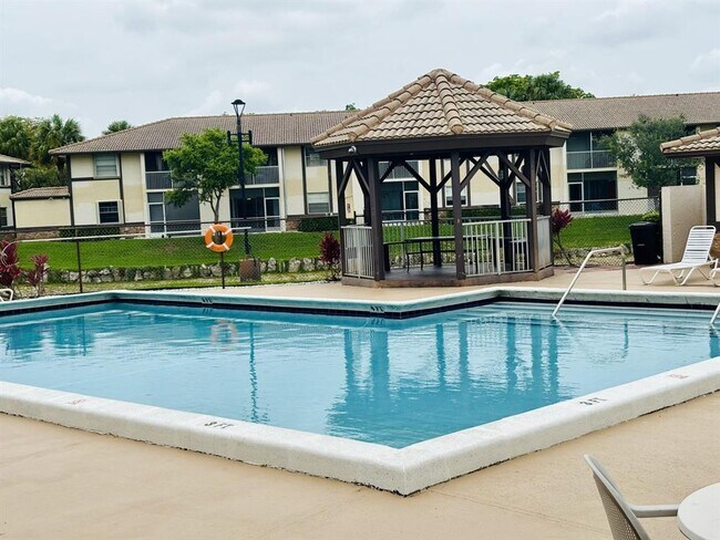 Foto del edificio - 2391 NW 89th Dr