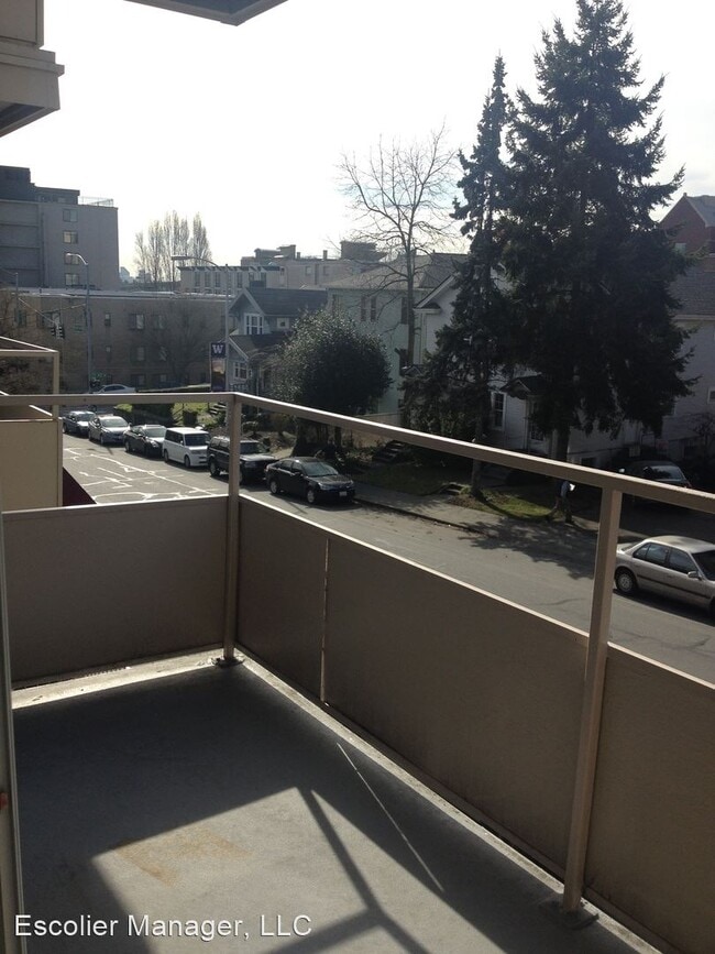 Foto del edificio - 4214 11th Ave NE
