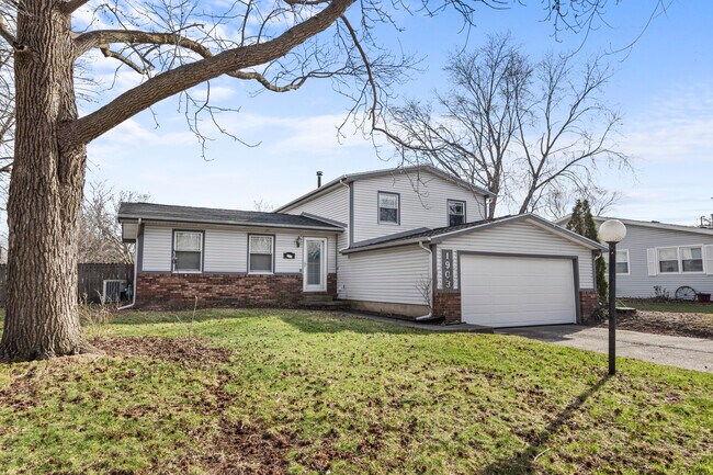 Foto del edificio - 1903 Sumac Dr