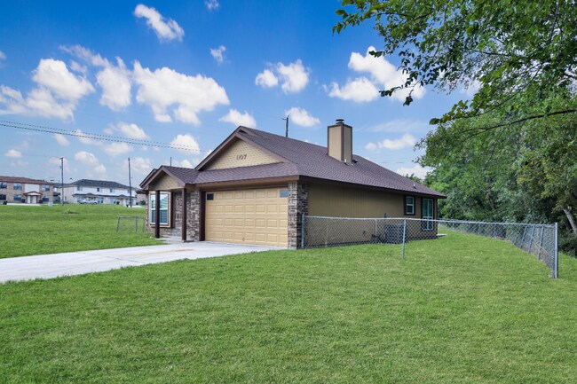 Foto del edificio - 1107 Patriotic St