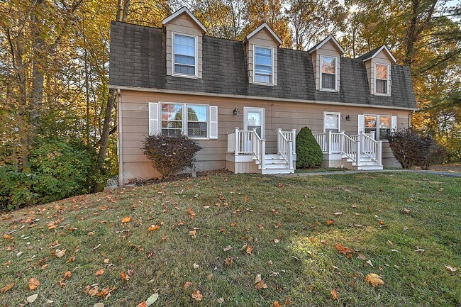 Foto del edificio - 254 Wildwood Dr