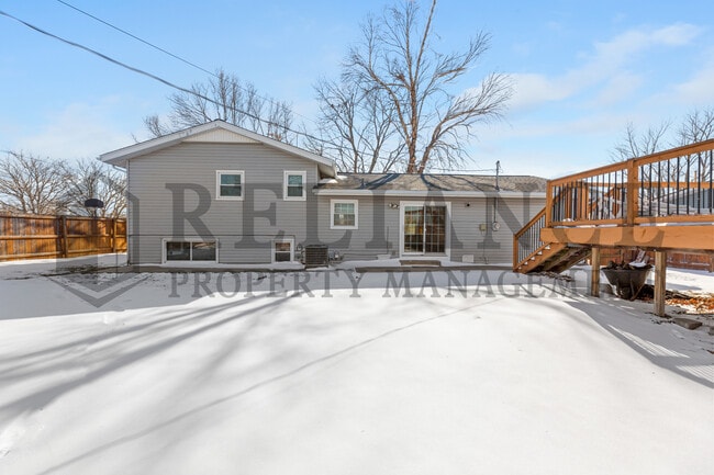 Building Photo - 8300 W 9th St N