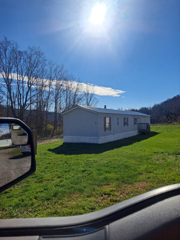 Primary Photo - 108 S Calaman Ln