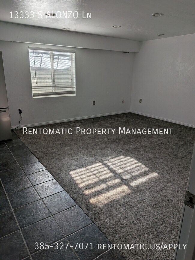 Foto del edificio - 13333 Alonzo Ln