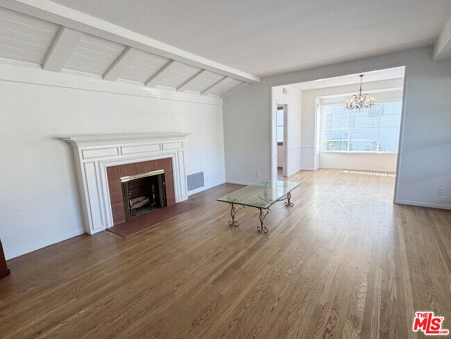 Foto del edificio - 13054 Hartsook St