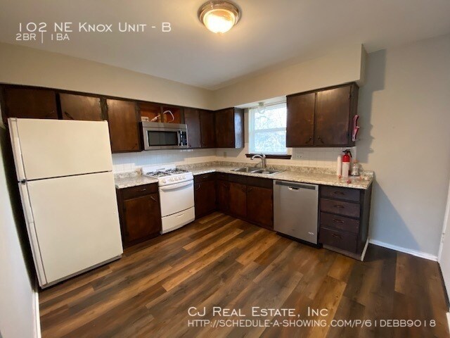 Foto del edificio - 102 NE Knox St