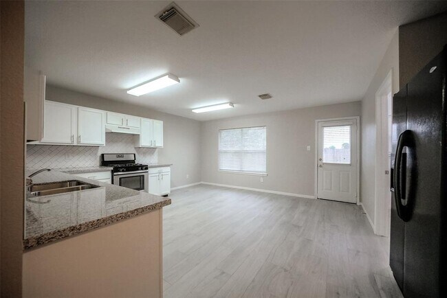 Foto del edificio - 3106 Centennial Village Dr