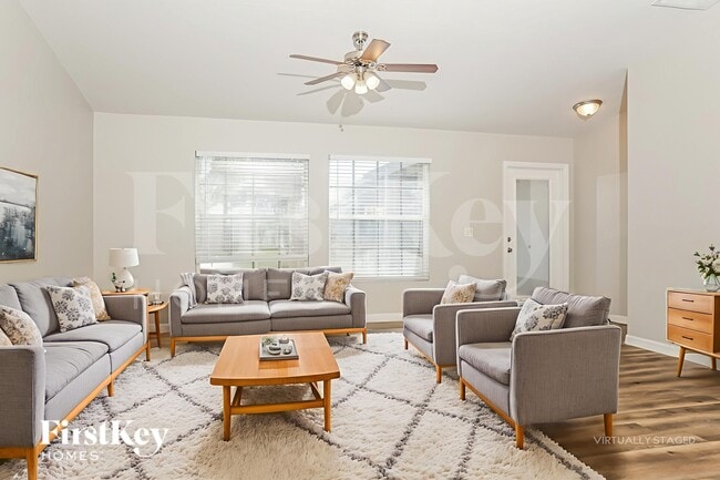 Building Photo - 3240 Alesio Ave