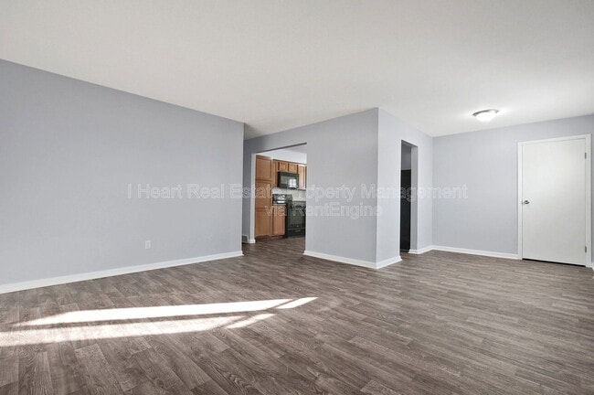 Building Photo - 472 Buena Vista Ave