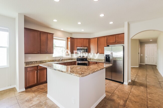 Foto del edificio - 15303 Long Cypress Dr, Ruskin, FL 33573