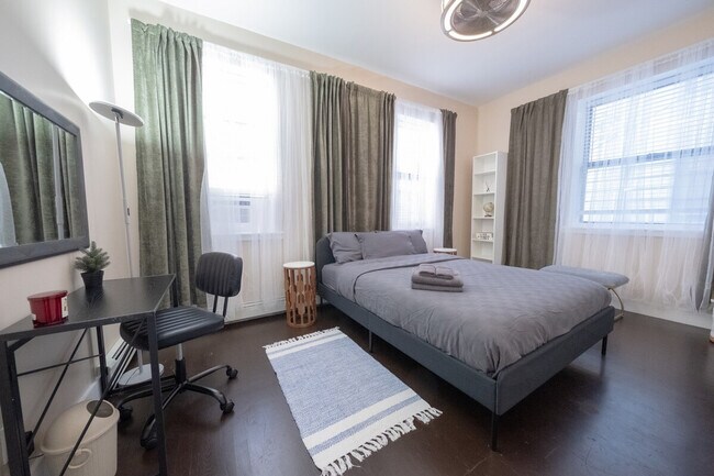 Foto del edificio - 245 W 113th St