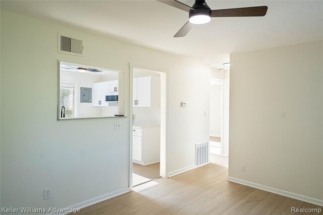 Building Photo - 31776 Arenac Ct