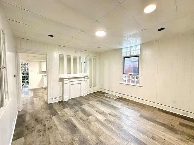 Foto del edificio - Updated 1 Bedroom, 1 Bath Unit in Highland...