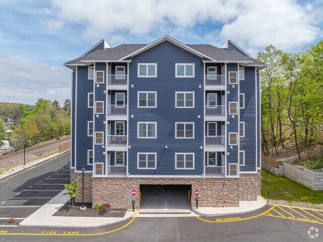 Foto del edificio - The Crown Walk