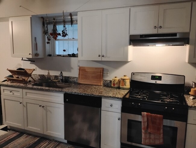 Foto del edificio - 1433 W Walton St