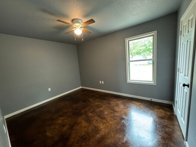 Building Photo - NEW 3bedroom/1bathroom home in Trumann LAW...