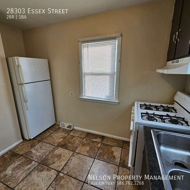 Foto del edificio - 28303 Essex St