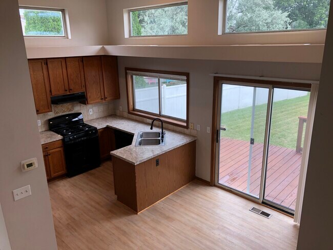 Building Photo - 4541 Brookmeadow Ct SE