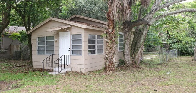 Foto del edificio - 3/1 House close to Busch Gardens & USF