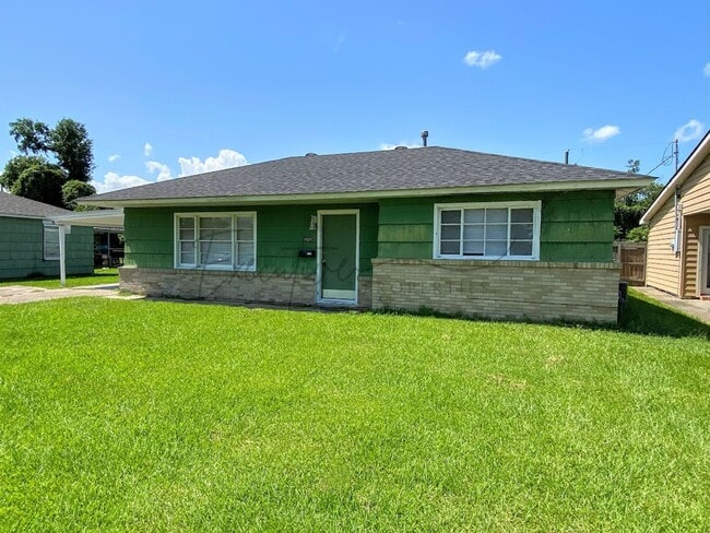 Building Photo - Affordable 3-Bedroom Home with Fenced Yard...