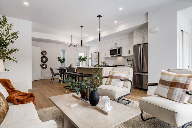 Photo du bâtiment - Modern 3-Bedroom Capitol Hill Townhome | Brand New + 1 Month Free
