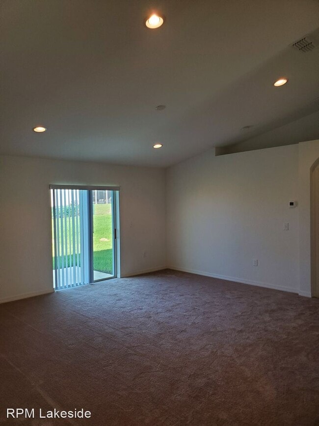Building Photo - 3 br, 2 bath House - 319 Dinner Lake Ct