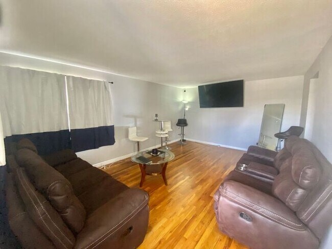 Foto del edificio - Remodled Duplex in Central Loveland