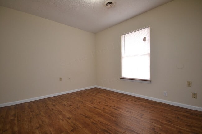 Building Photo - Greenfield Apartments