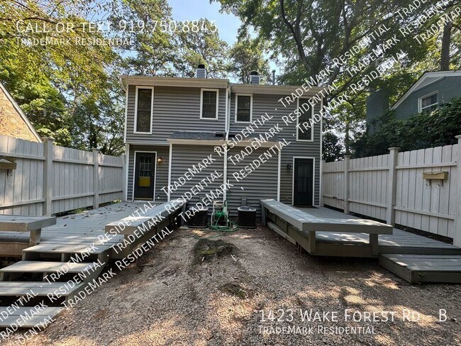 Foto del edificio - 1423 Wake Forest Rd