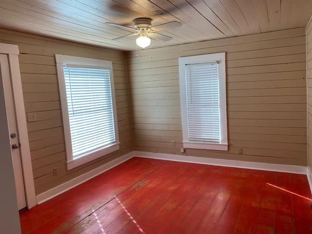 Foto del edificio - 7174 Oak St