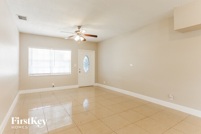 Foto del edificio - 3379 SW 17th St