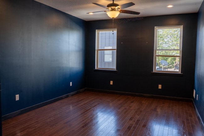 Building Photo - 2711 Latona St
