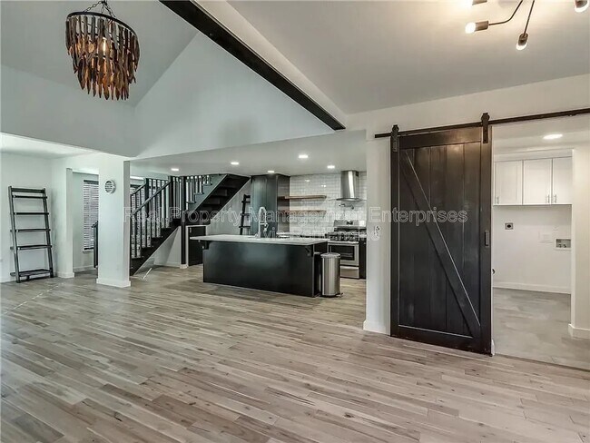 Foto del edificio - 2221 NW 34th St