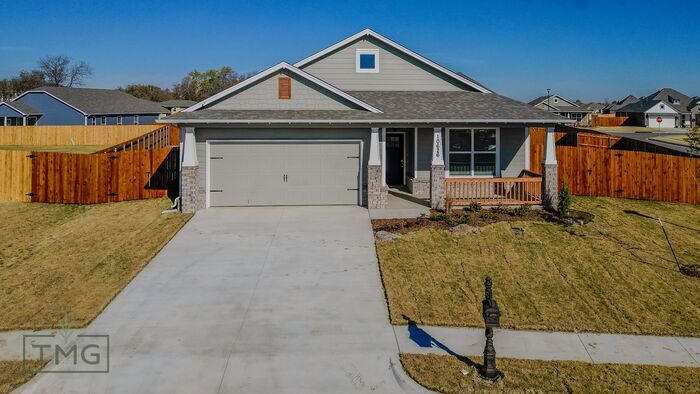 Primary Photo - Move In Specials! Elevated Living in Owasso