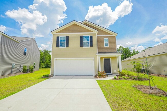 Building Photo - AVAILABLE NOW!