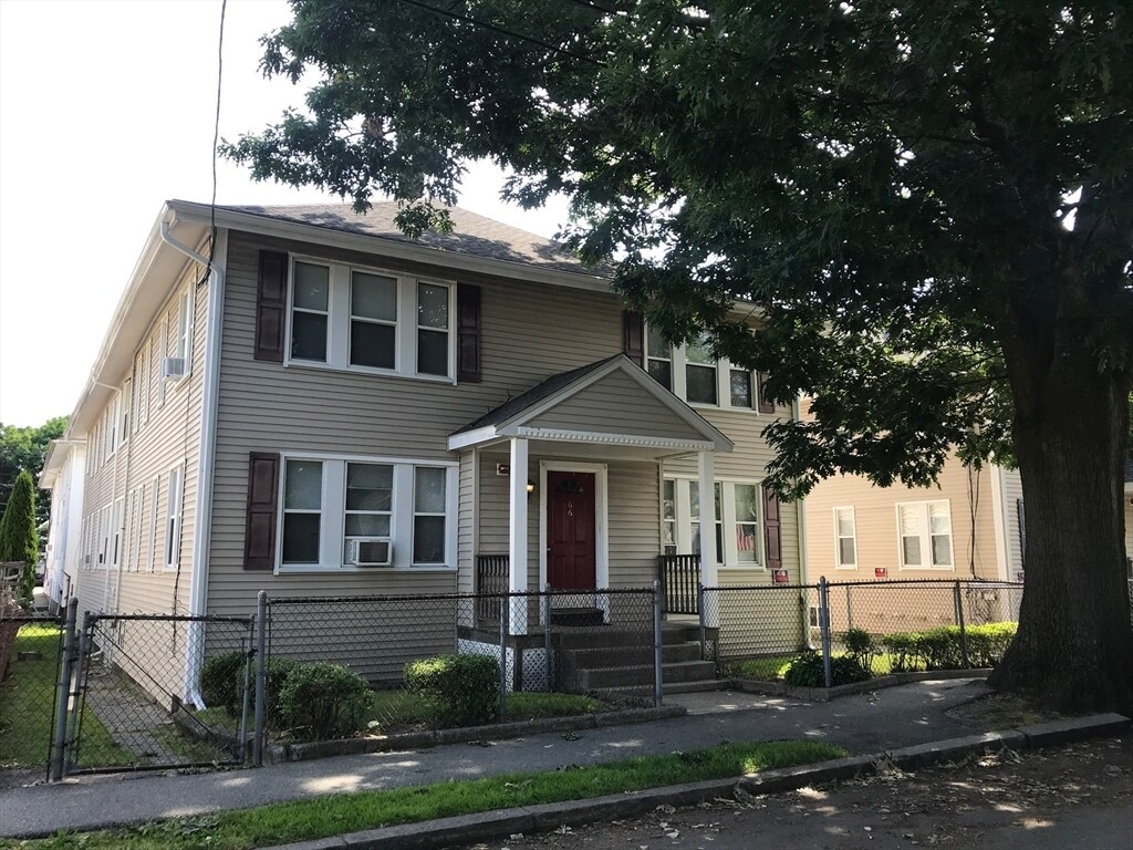 Foto principal - 70 Safford St