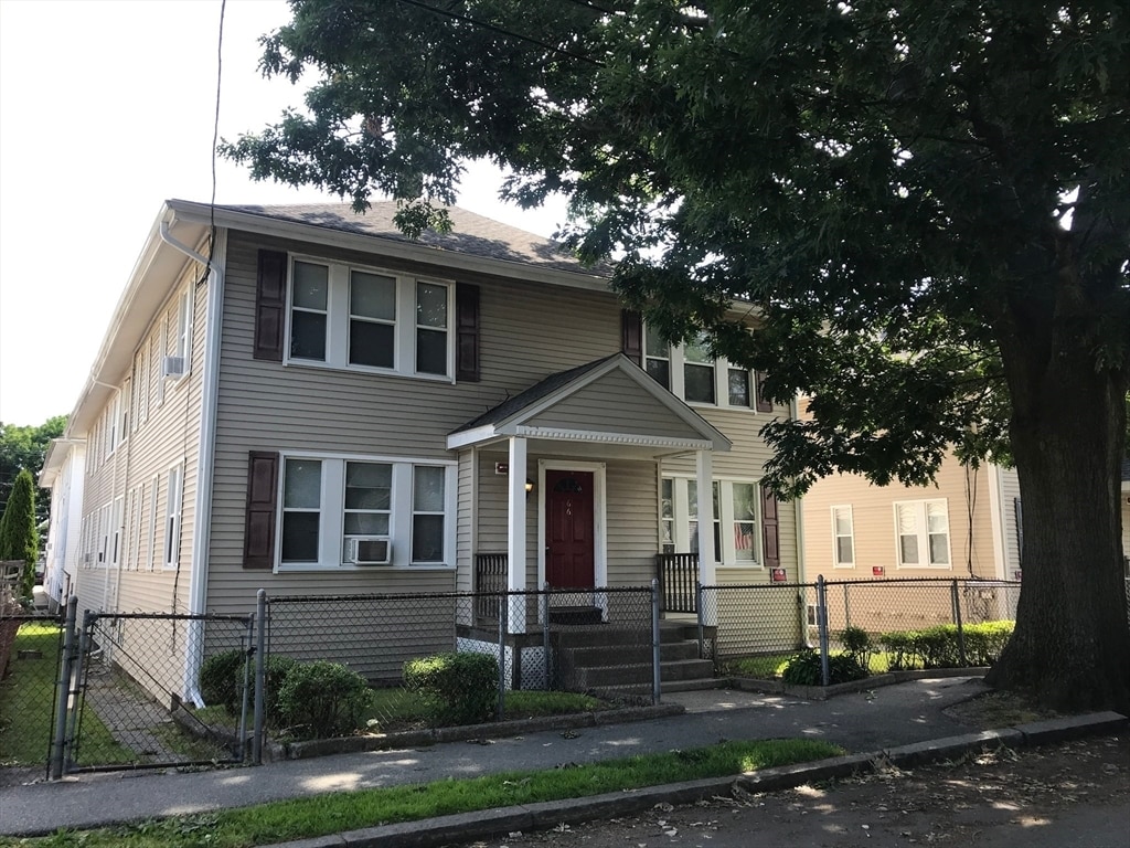 Primary Photo - 70 Safford St