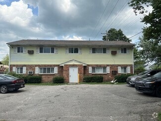 Building Photo - 4 Bryant Ln