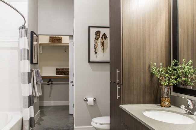 Building Photo - Your Home: Elegant Two-Bedroom Apartment w...