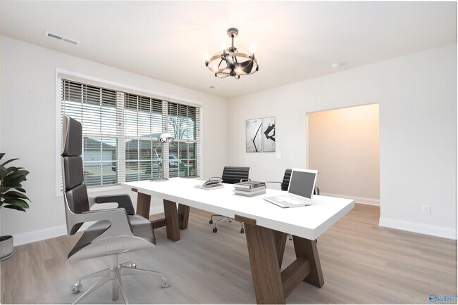 Foto del edificio - 6058 Thorntons Way Cir NW