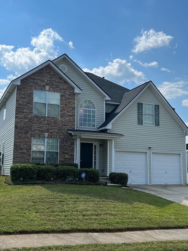 Building Photo - Gorgeous Home with amazing upgrades