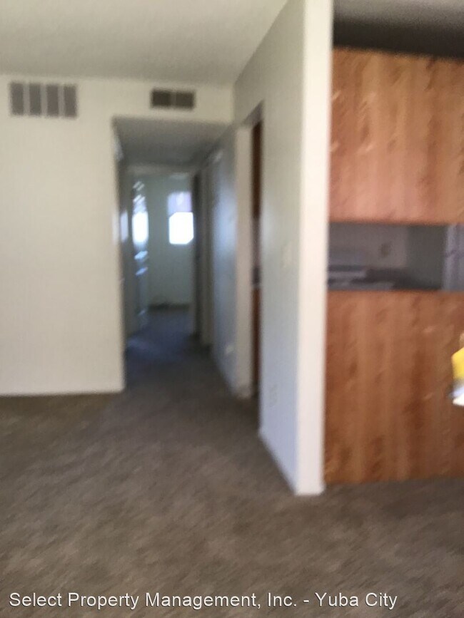 Building Photo - 2 br, 1 bath House - 1920 Ahern #23