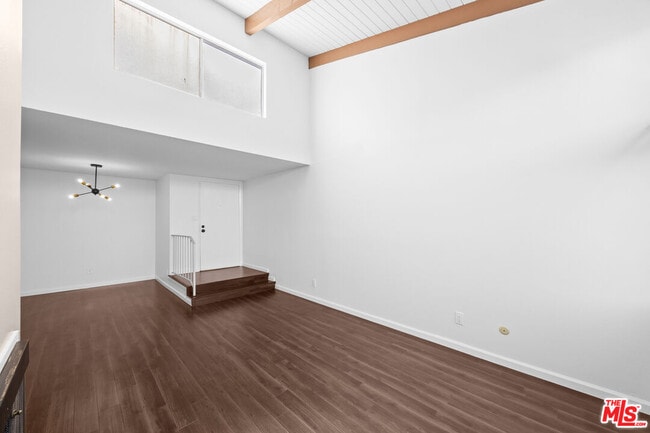 Building Photo - 4900 Overland Ave